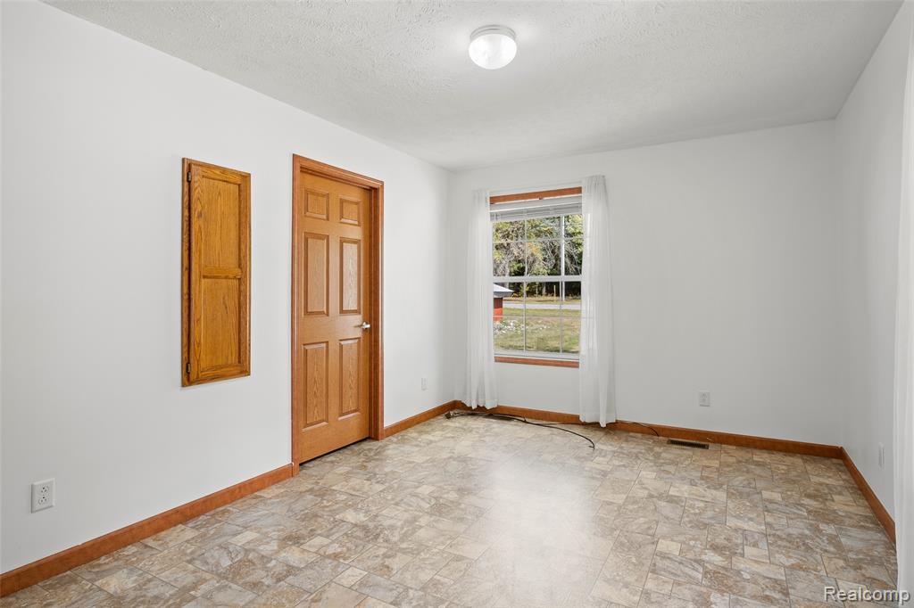 18415 12 Mile Road, Big Rapids, MI 49307 — Photo 17