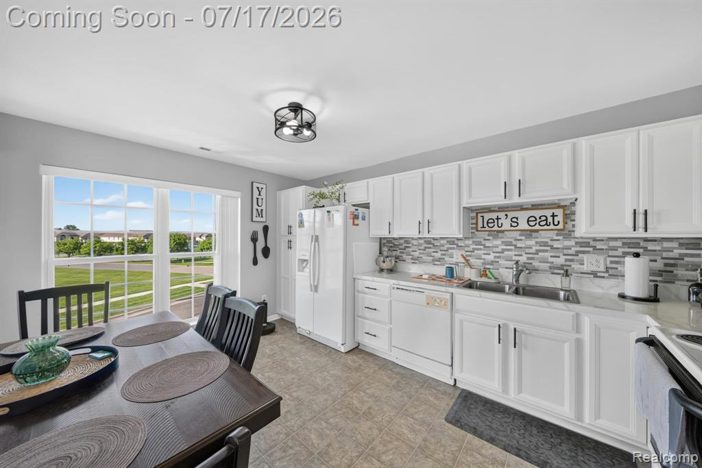 51844 Adler Park Drive E, New Baltimore, MI — Photo 19
