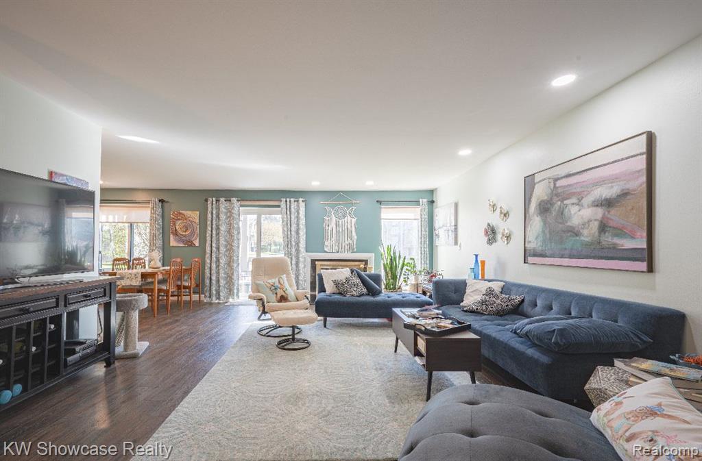 7455 BRYNMAWR Court, 31, West Bloomfield, MI — Photo 19