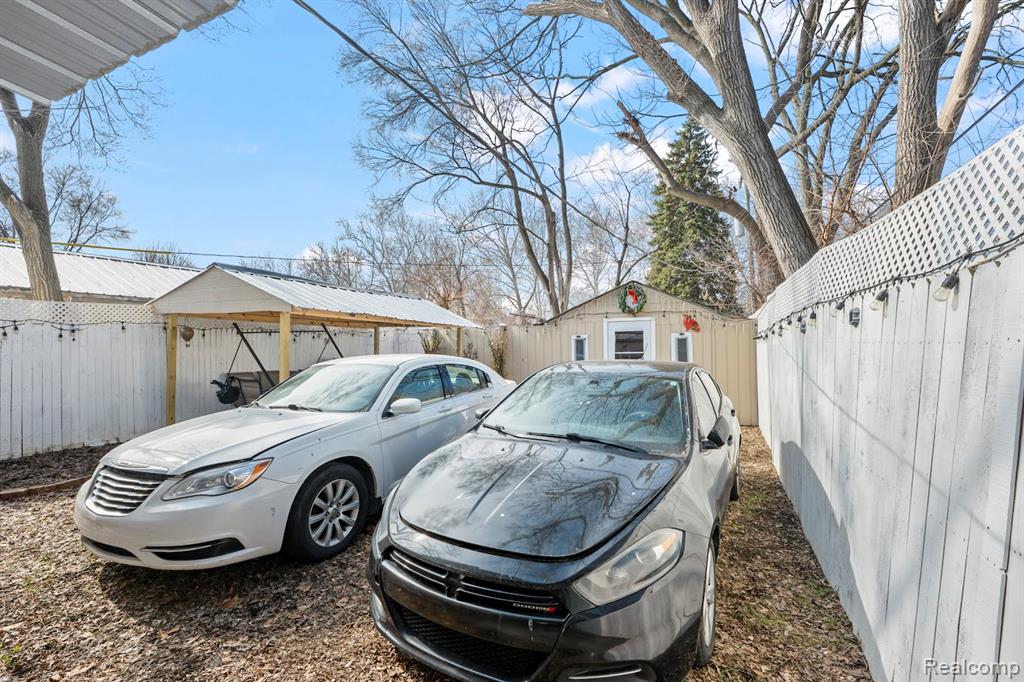6747 Mettetal Street, Detroit, MI 48228 — Photo 5