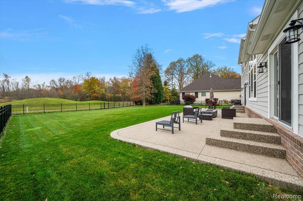 5839 Westwood Drive, Grand Blanc, MI 48439 — Photo 61