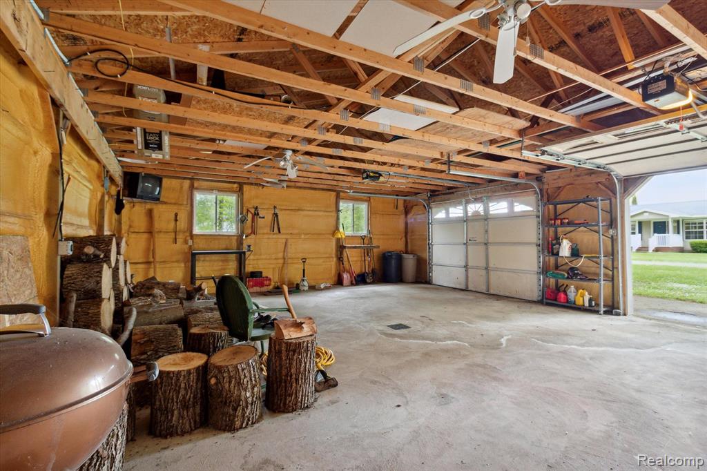 1515 LAKESIDE Drive, Harbor Beach, MI 48441 — Photo 27