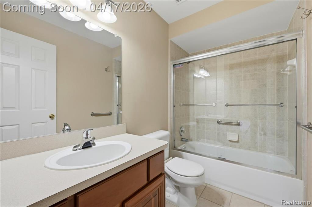 21797 Ambassador Drive, Macomb, MI 48044 — Photo 41