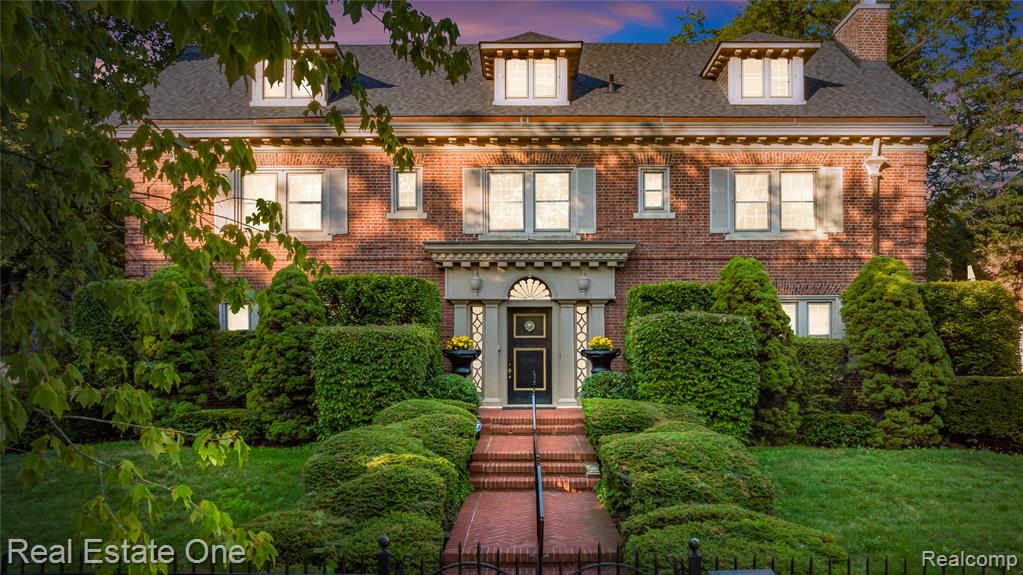 1764 Seminole, Detroit, MI 48214