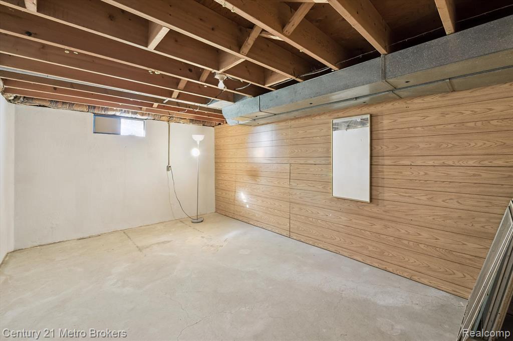 4460 Torrey Road, Flint, MI 48507 — Photo 32