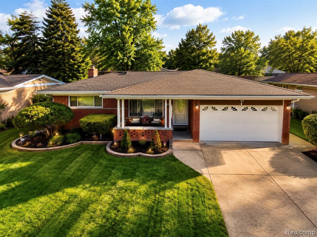 2253 BERNICE Avenue, Warren, MI 48091