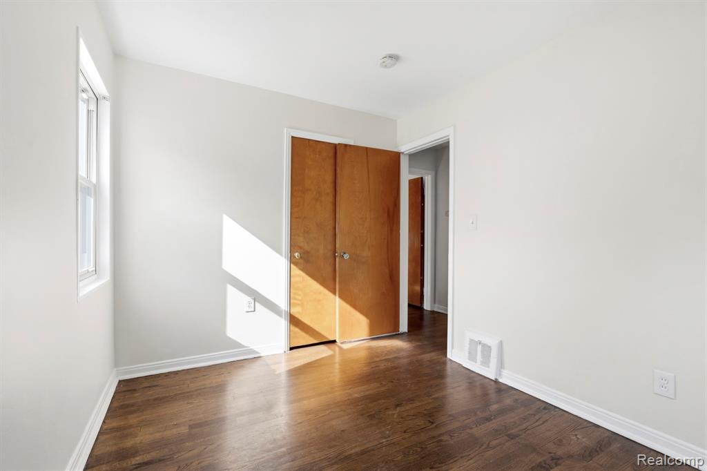 970 Champaign Road, Lincoln Park, MI 48146 — Photo 20