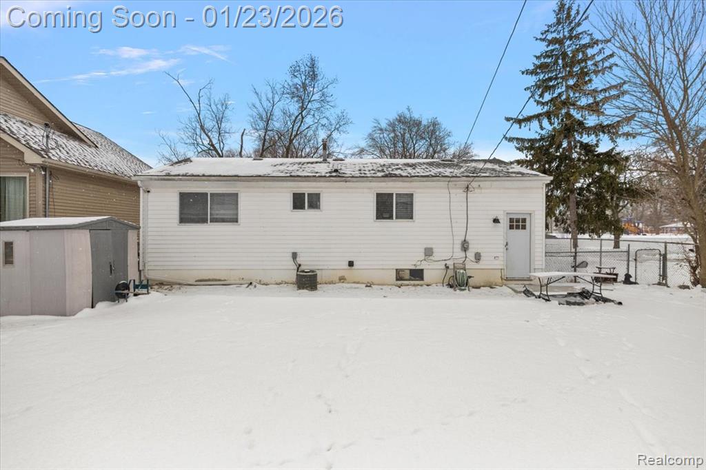 6823 Engleman, Center Line, MI 48015 — Photo 27