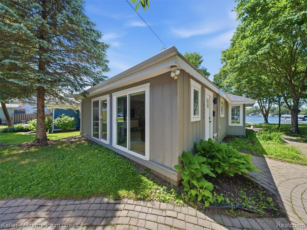 10435 Spring Street, Fenton, MI 48430 — Photo 38