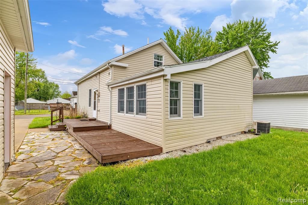 620 Robertson Street, Marine, MI — Photo 2
