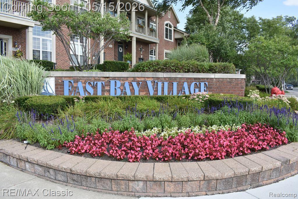 436 BOARDWALK Drive, Walled Lake, MI 48390 — Photo 38