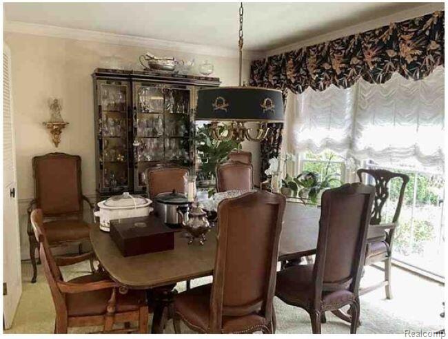 491 Colonial Road, Grosse Pointe Woods, MI 48236 — Photo 13