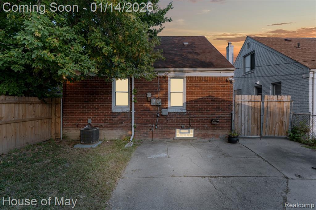 12039 Faust Avenue, Detroit, MI 48228 — Photo 30
