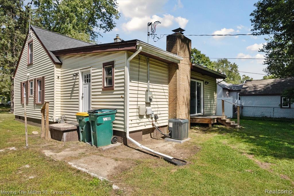 46695 Ayres Avenue, Belleville, MI 48111 — Photo 39