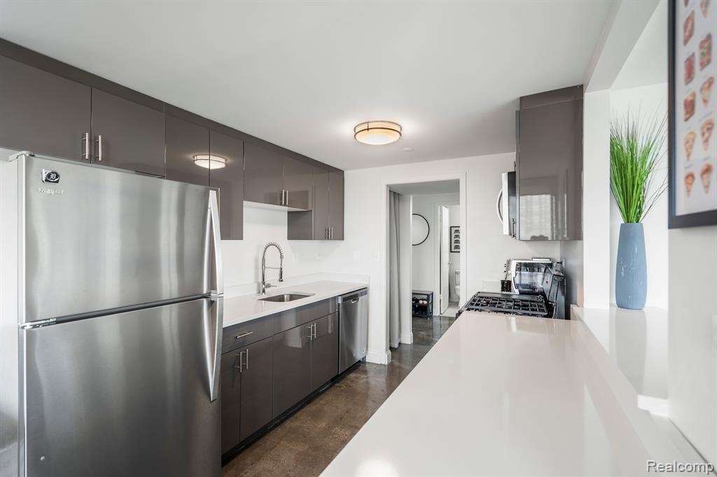 3320 SPINNAKER Lane, 4A, Detroit, MI 48207 — Photo 9