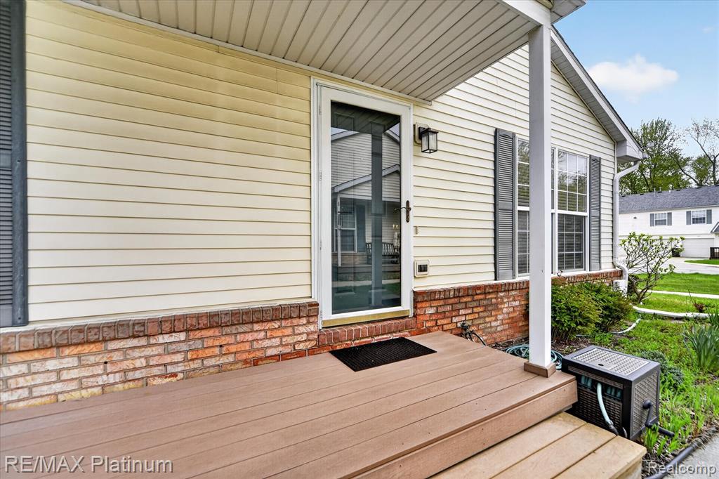 728 Griswold Street, Howell, MI 48843 — Photo 3