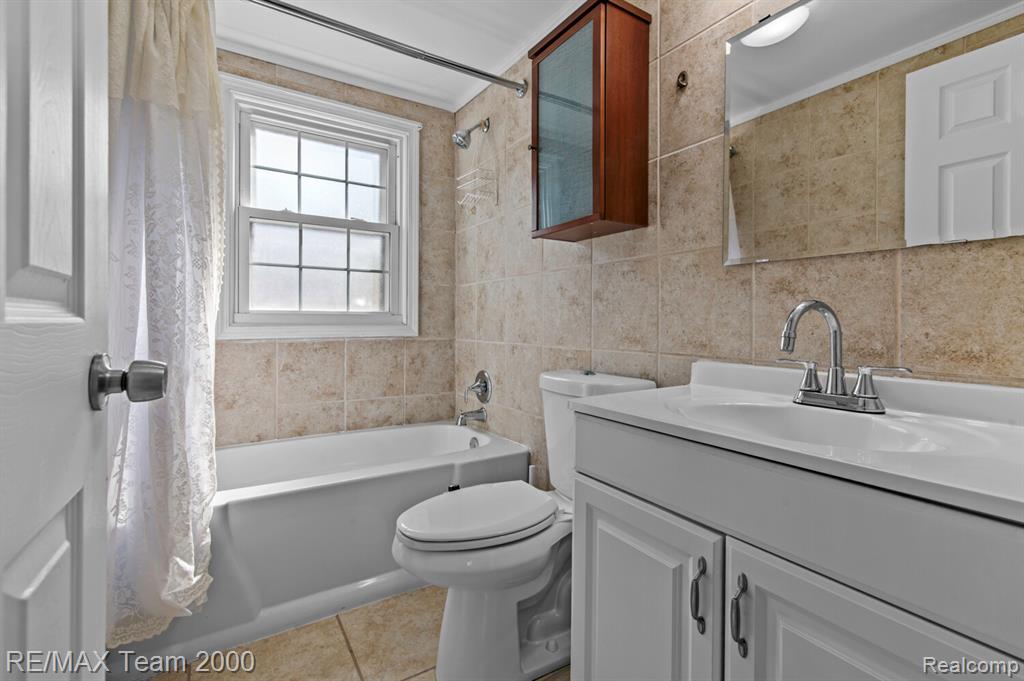 6363 McGuire Street, Taylor, MI 48180 — Photo 10
