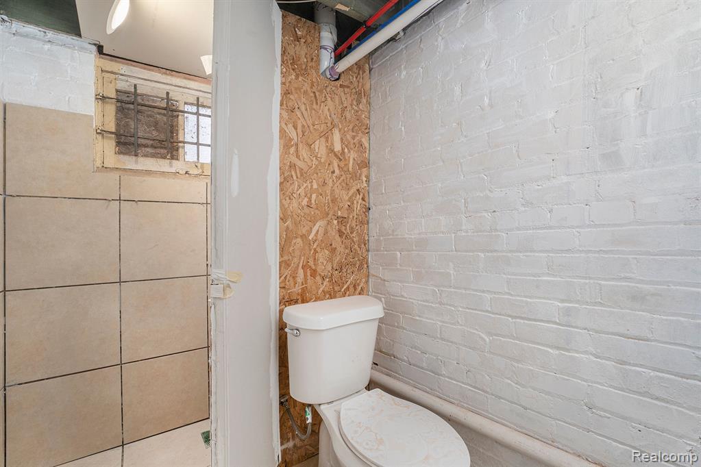 221 W Grixdale, Highland Park, MI 48203 — Photo 34