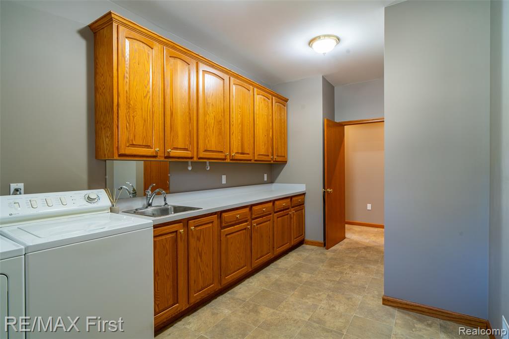 47368 Dove Court, Shelby Twp, MI 48315 — Photo 41