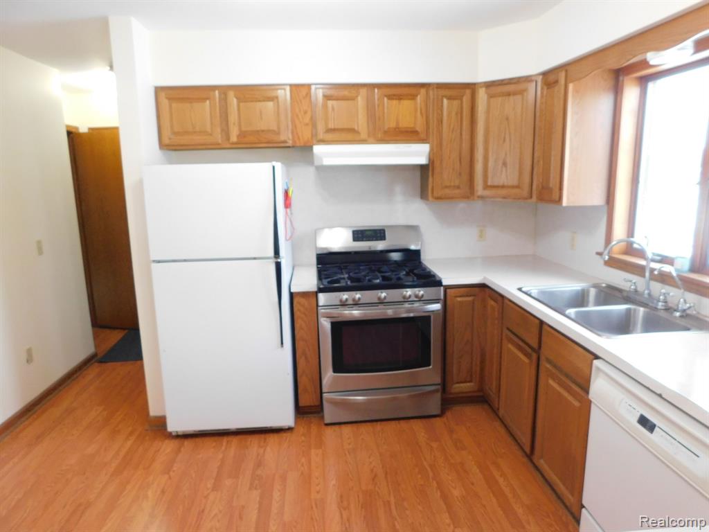 410 GOLF VIEW Drive, Sandusky, MI 48471 — Photo 18