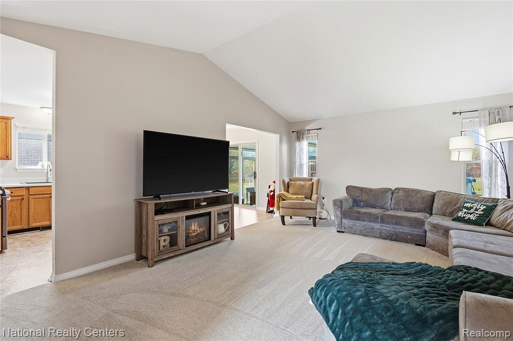50049 Dove Lane, Chesterfield, MI — Photo 21