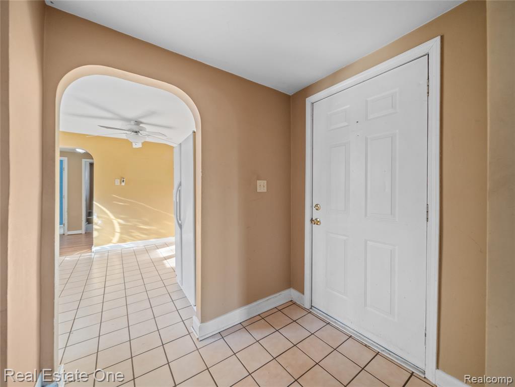 8202 Hyne Road, Brighton, MI 48114 — Photo 5