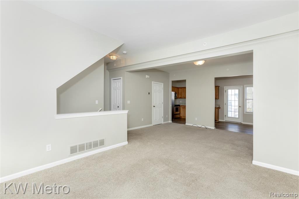 788 EAGLE Drive, Fenton, MI 48430 — Photo 6