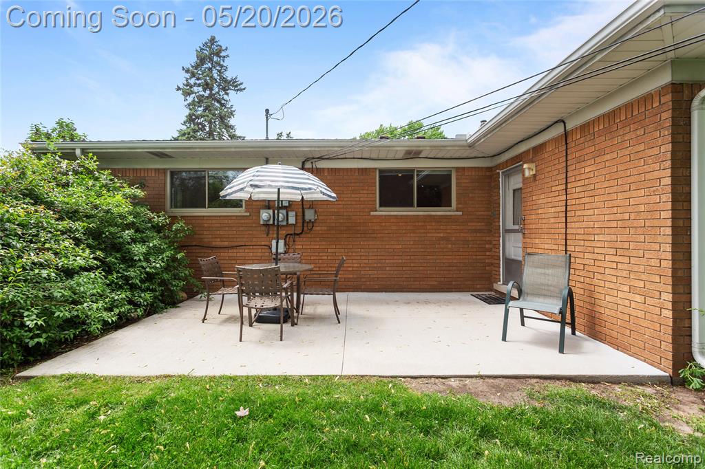 45078 Vanker Avenue, Utica, MI 48317 — Photo 20