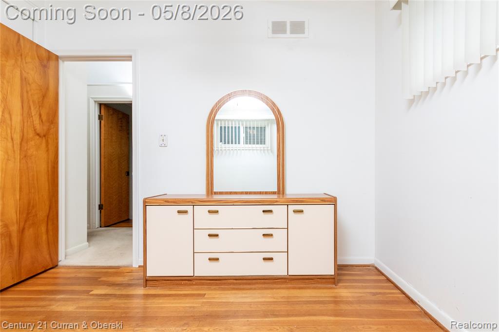 5387 Vivian Street, Dearborn Heights, MI 48125 — Photo 15