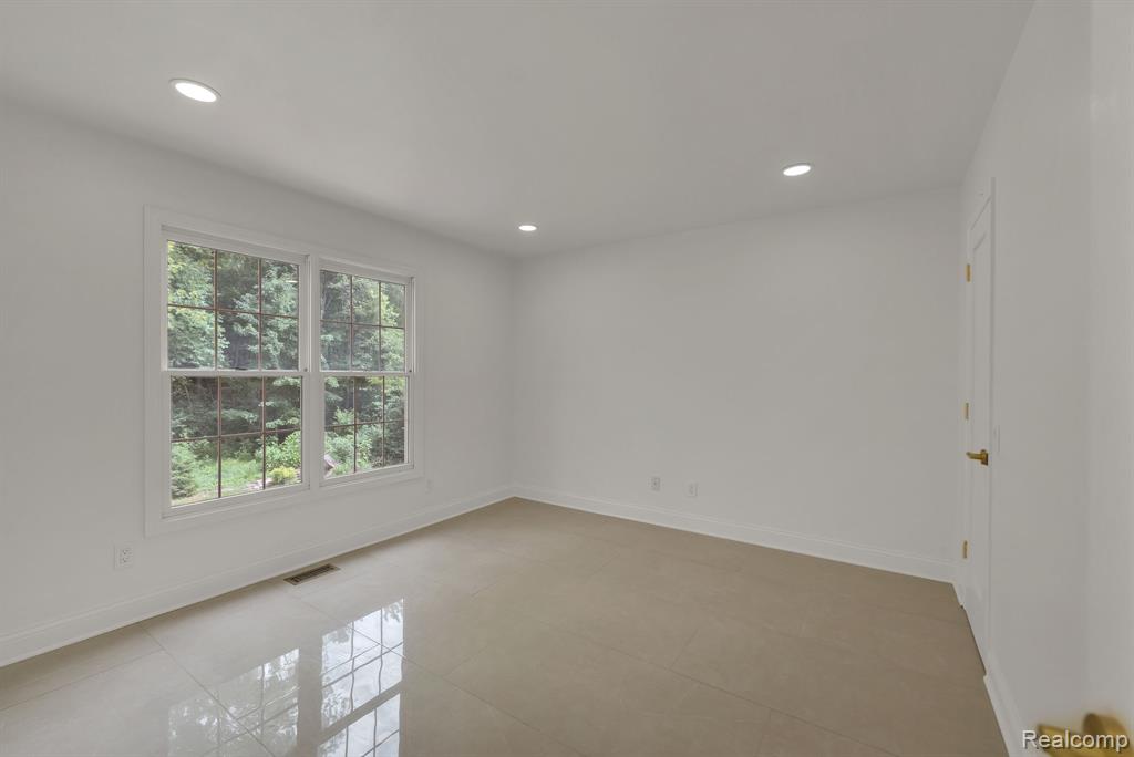 47974 Deer Trail Drive, Canton, MI 48187 — Photo 53