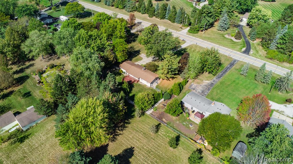 9336 E Bristol Road, Davison, MI 48423 — Photo 24