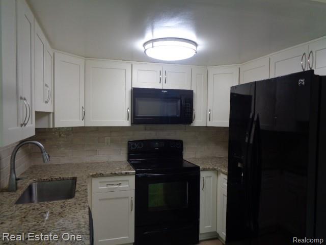 26537 Summerdale Drive, Southfield, MI 48033 — Photo 10