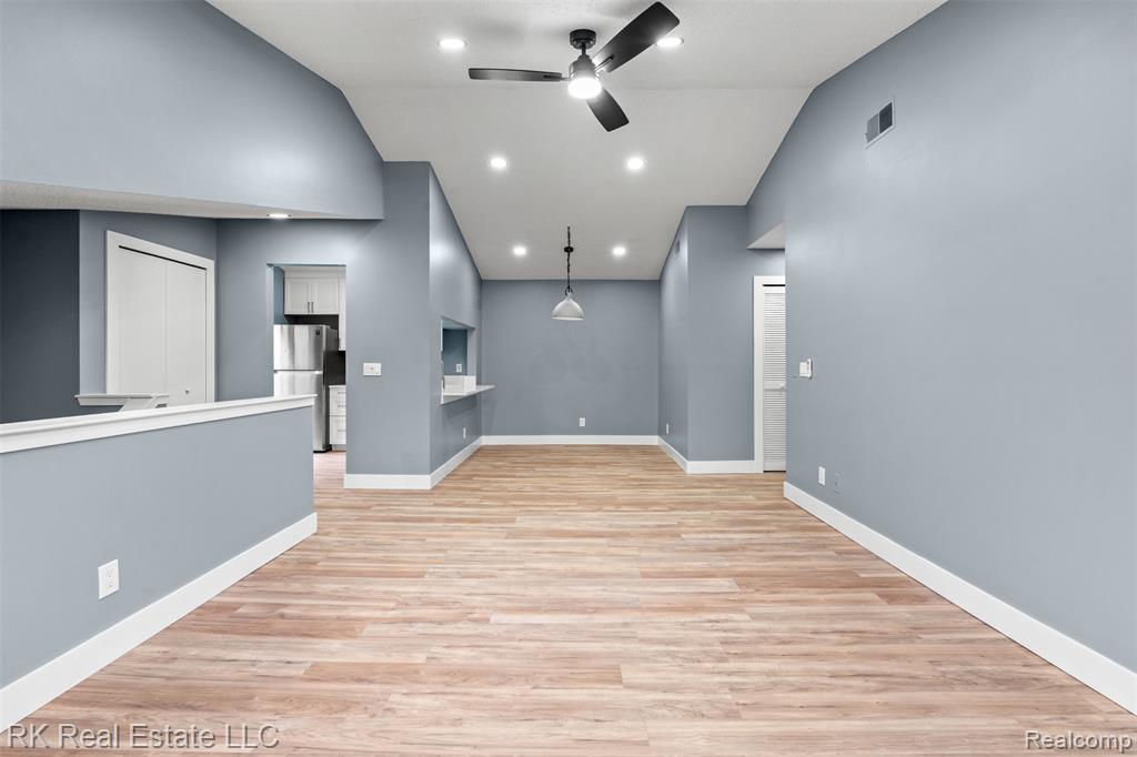 44900 Bayview Drive Unit #20, Novi, MI 48377 — Photo 6