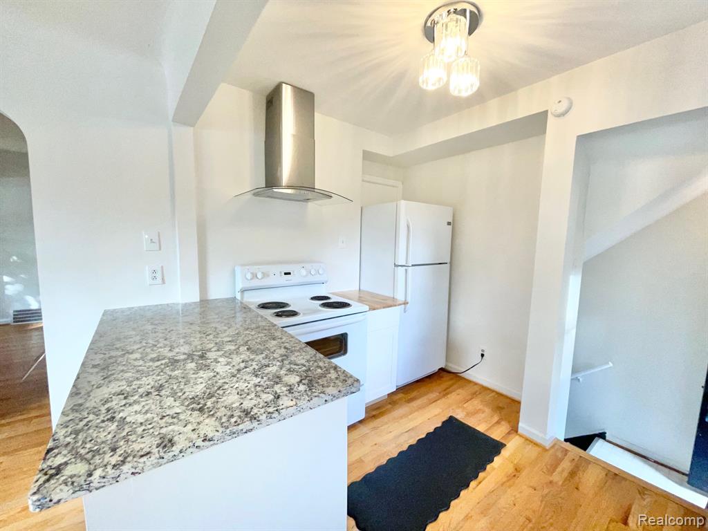814 N Gainsborough Avenue, Royal Oak, MI 48067 — Photo 21