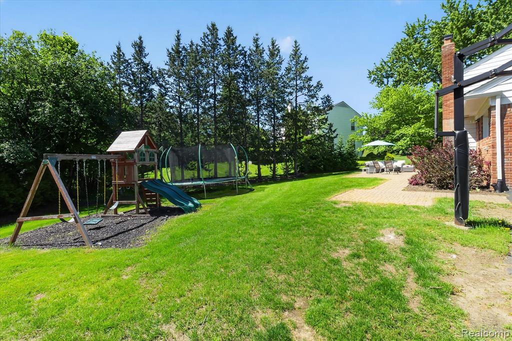 4121 Antique Lane, Bloomfield, MI 48302 — Photo 52
