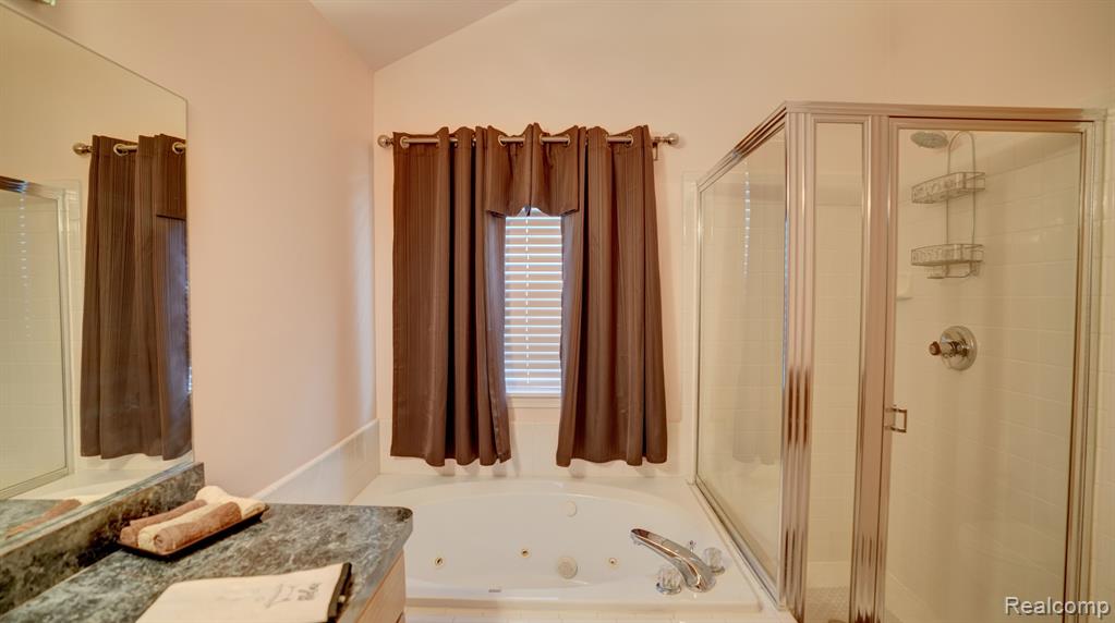 5077 PRESTONWOOD Lane, Flushing, MI 48433 — Photo 36