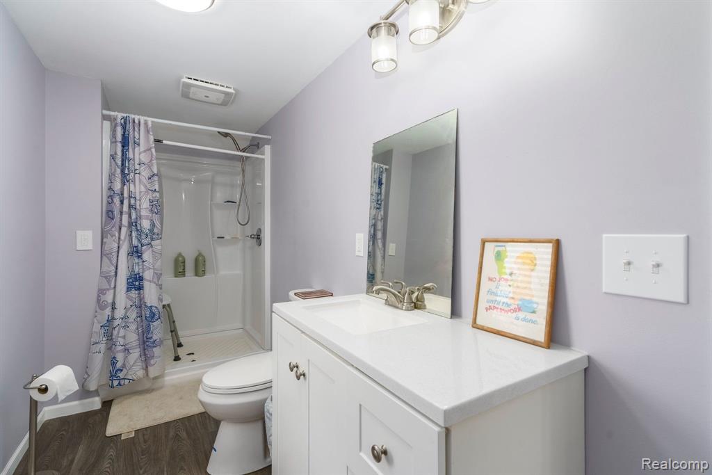 4206 GRAND BLANC Road, Swartz Creek, MI 48473 — Photo 28