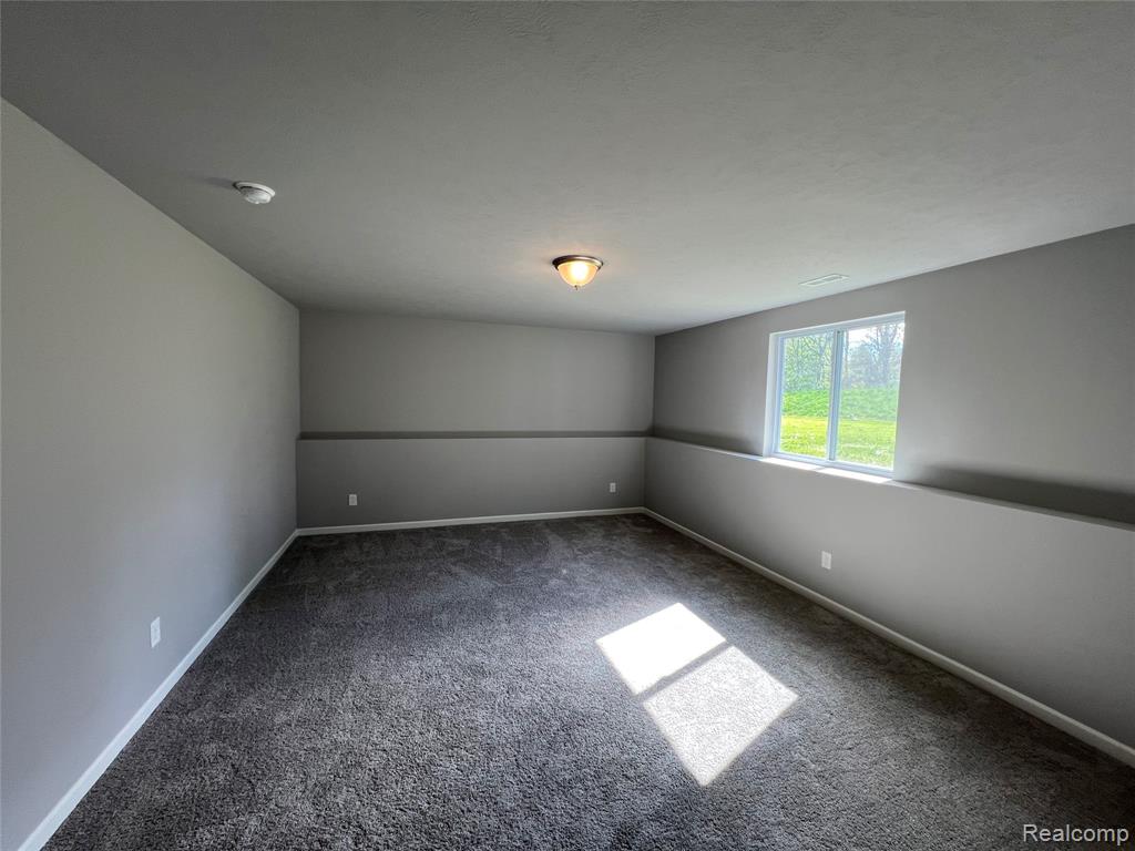 10450 Schrier Lane, Portage, MI 49024 — Photo 16