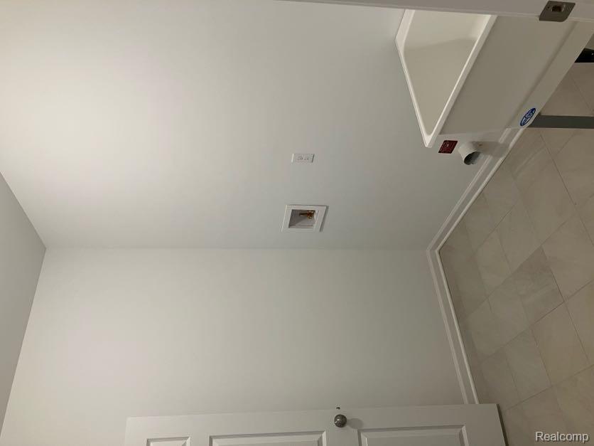 61627 Empire Road, South Lyon, MI, 48178