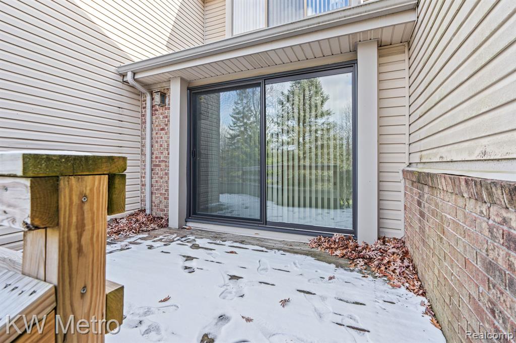 29263 W CHANTICLEER Drive, Southfield, MI 48034 — Photo 42
