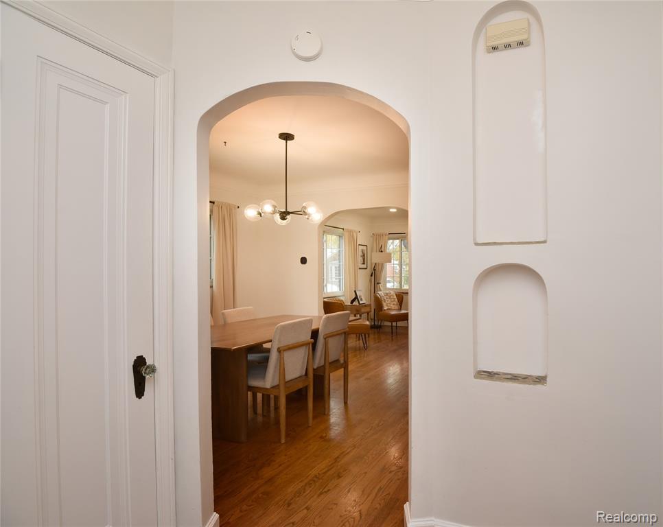800 Maplegrove Avenue, Royal Oak, MI 48067 — Photo 13