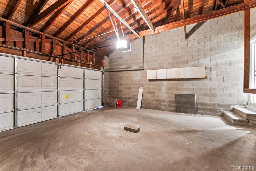 19300 Greydale Avenue, Detroit, MI 48219 — Photo 34
