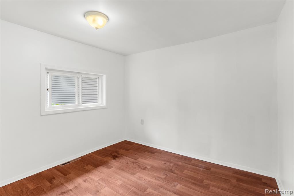8014 Haviland Beach Drive, Linden, MI 48451 — Photo 18