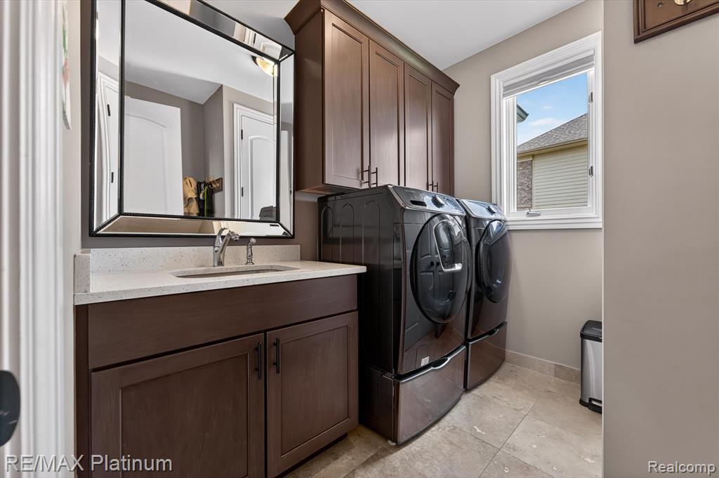 10653 Stoney Point Drive, South Lyon, MI 48178 — Photo 19