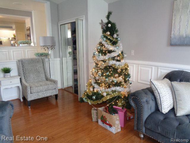 29441 LAUREL Drive, Farmington Hills, MI 48331 — Photo 25