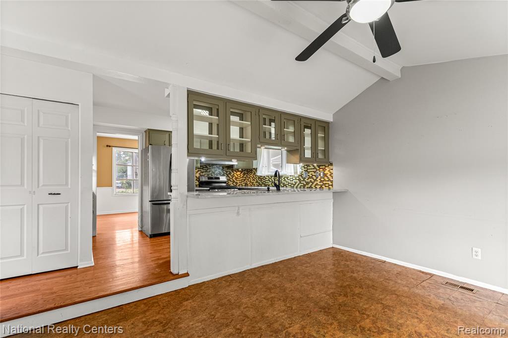 4303 Auburn Drive, Royal Oak, MI 48073 — Photo 11