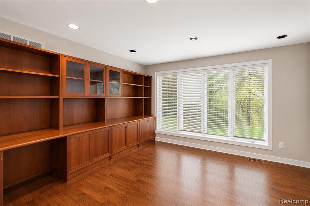 4461 Cherry Hill Drive, Orchard Lake Village, MI 48323 — Photo 15