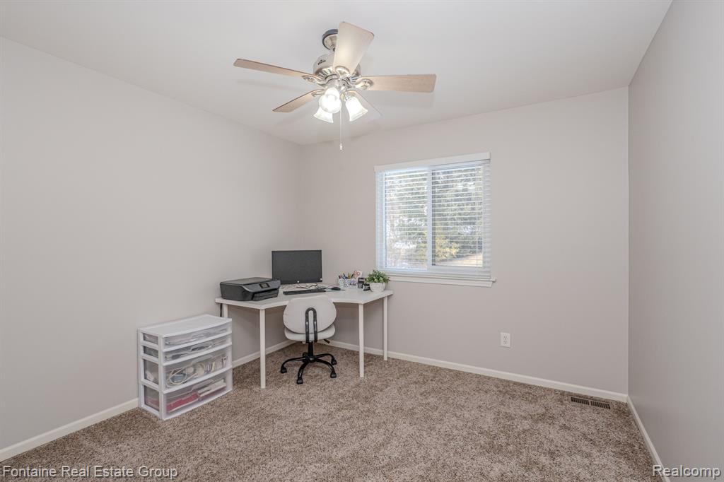 8742 WILLIAMSPORT Drive, White Lake, MI — Photo 15