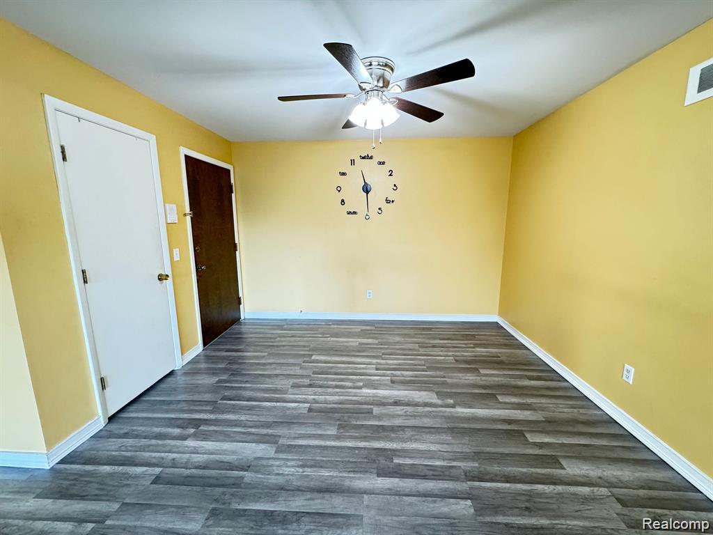 16880 Edloytom Way, Clinton Twp, MI 48038 — Photo 6