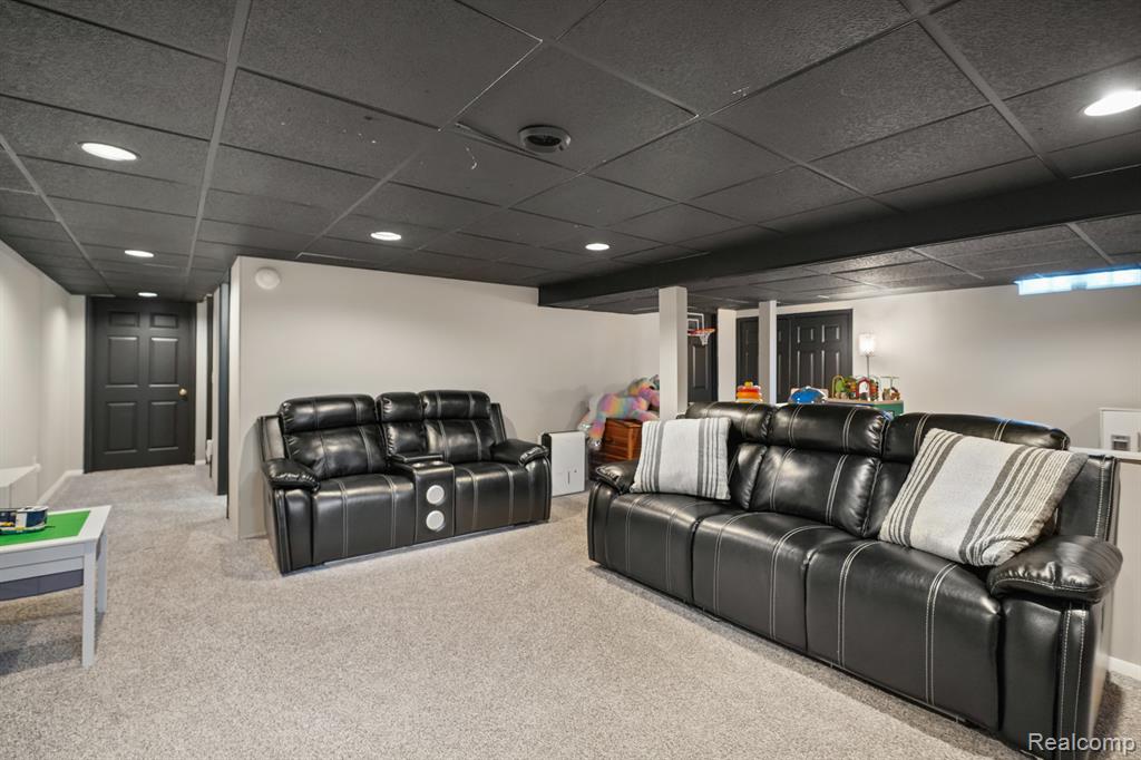 682 Zehnder Drive, Frankenmuth, MI 48734 — Photo 48